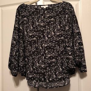 Prologue Dolman Sleeved Black and White Top